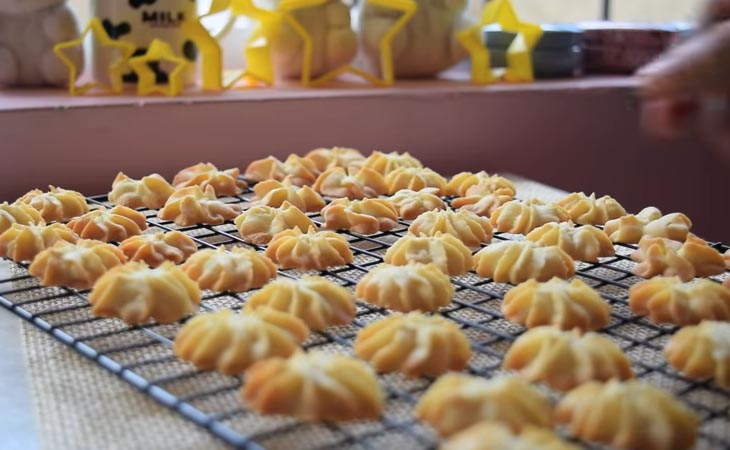  Khéo tay hay làm: Cách làm bánh quy bơ tại nhà 3