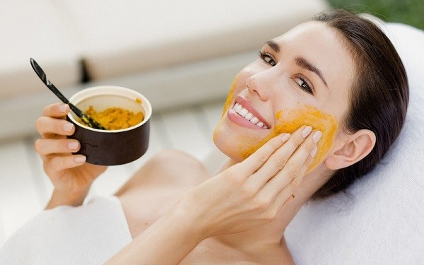 Cùng chị em làm mặt nạ trắng da tại nhà đơn giản - hiệu quả 2