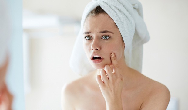 Thủ phạm khiến da càng ngày càng xấu là đây 2