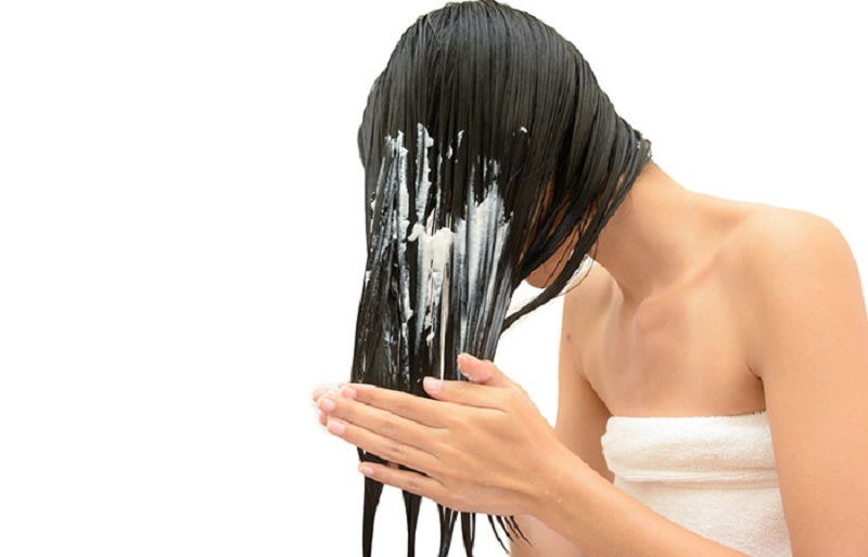 Mách nhỏ nàng bí quyết chăm sóc tóc mùa hè 3