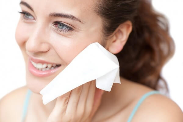 Gợi ý những mẹo dùng khăn giấy ướt cho gia đình 1
