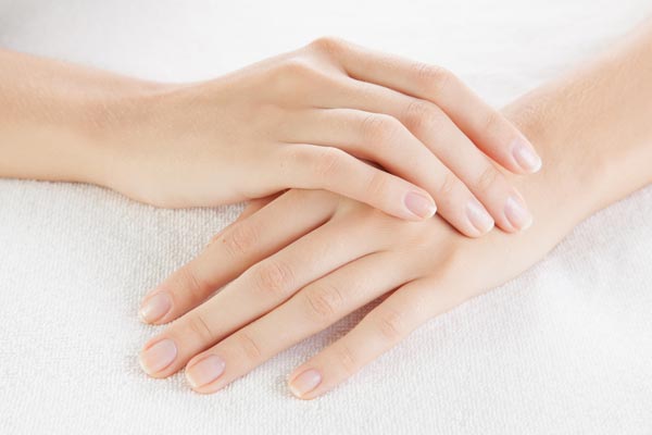 Bí quyết dưỡng da: Tẩy tế bào chết cho da tay 2