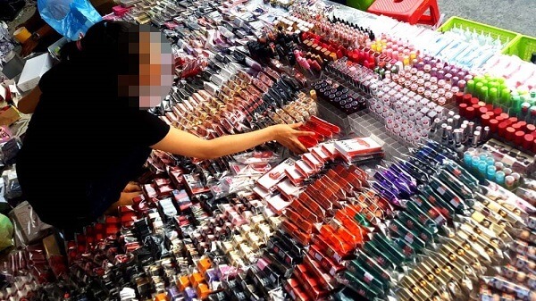 Dùng mỹ phẩm dỏm có tác hại gì? Có ảnh hưởng gì không? 1