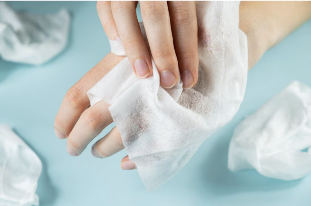 Có nên sử dụng khăn lau vệ sinh phụ nữ không?