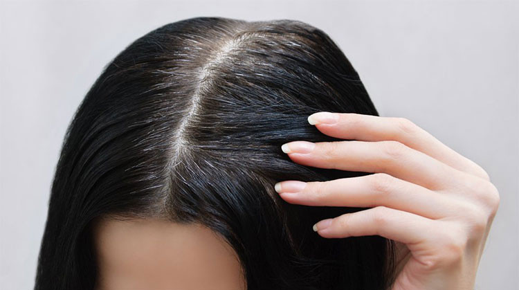 Dầu gội đen tóc giữ màu được bao lâu ?